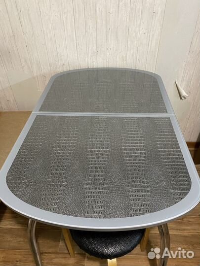 Кухонный стол стеклянный раскладной. Торг