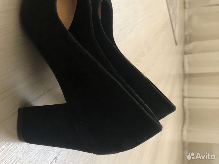 Туфли женские новые