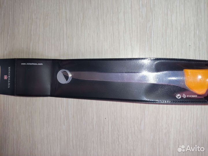 Нож филейный для рыбы Victorinox Swibo