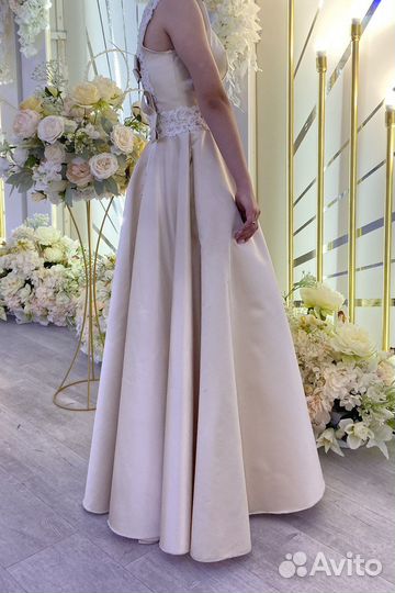 Красивое вечернее платье на выпускной