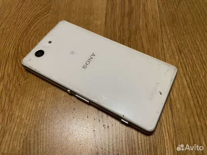 Смартфон sony xperia z3 compact