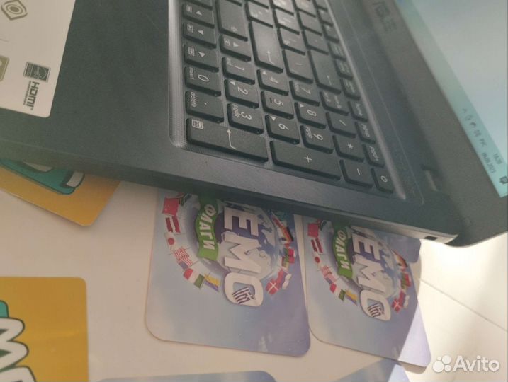 Ноутбук asus