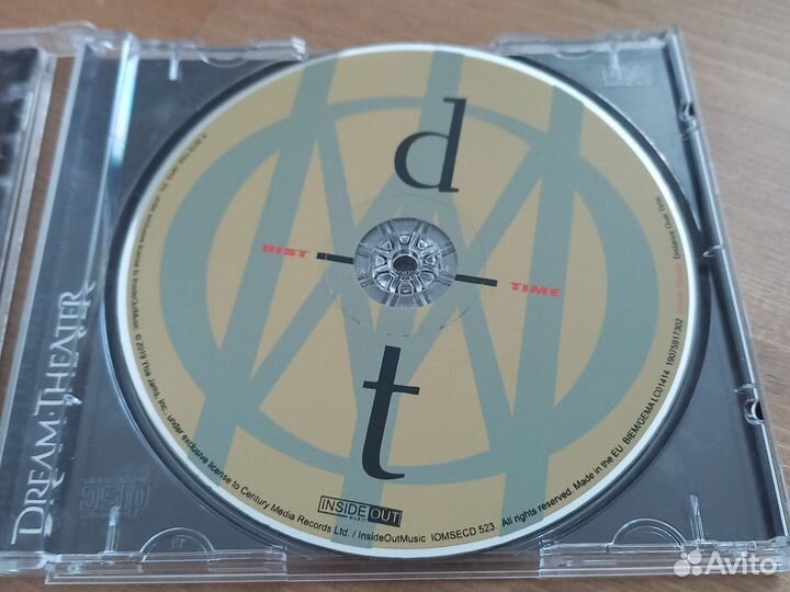 Dream Theater. Distance over time
