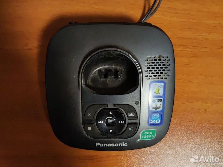 Беспроводной телефон Panasonic с автоответчиком