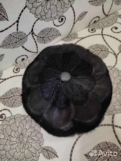 Меховая женская кепка