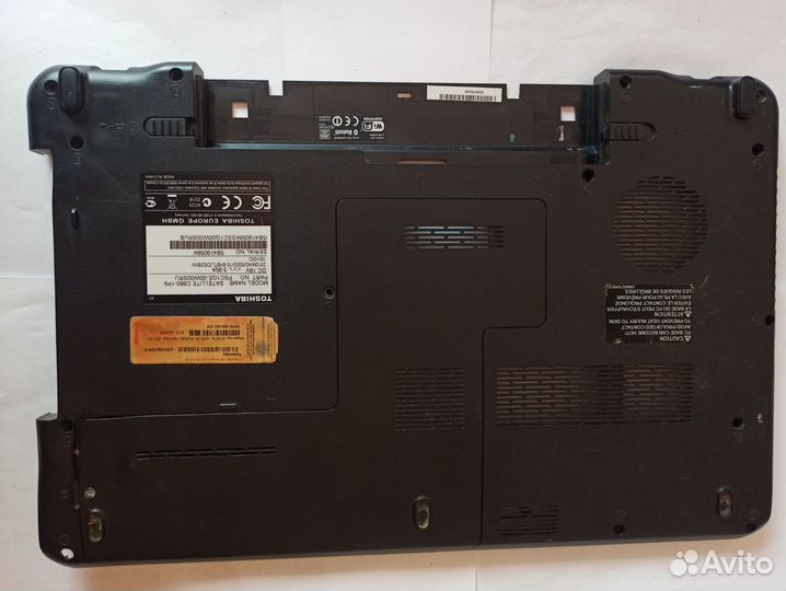 Ноутбук Toshiba C660 по запчастям