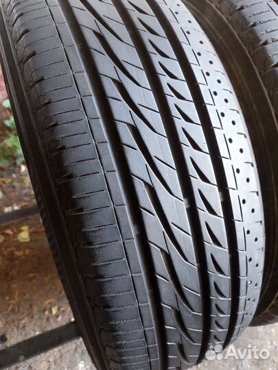 Bridgestone Regno GRVII 215/60 R17 96H