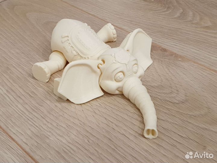 Слонёнок подвижный