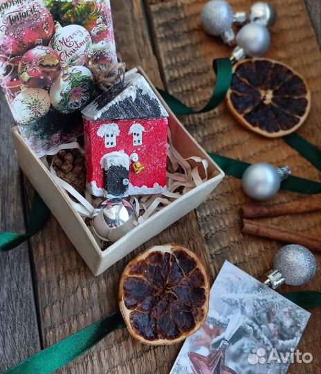 Елочные игрушки