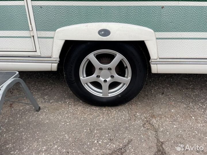 Прицеп-дача Chateau, 2004