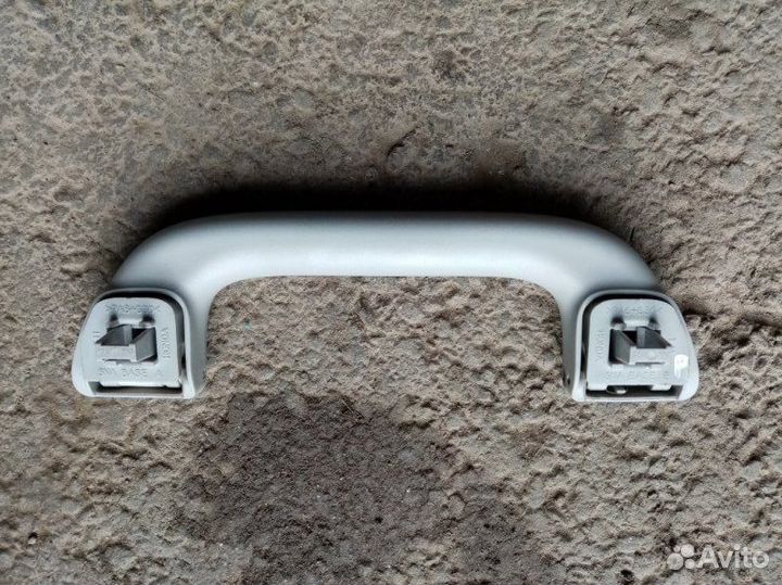 Ручка внутренняя потолочная передняя Honda Civic