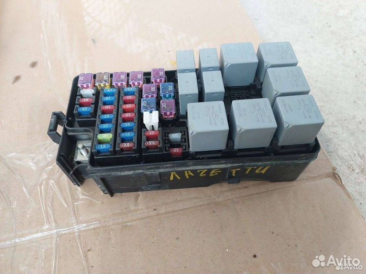 Блок предохранителей Chevrolet Lacetti (2004 - 201