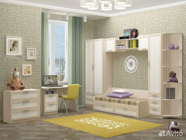 Детский письменный стол