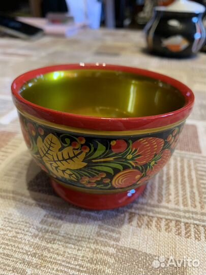 Наборы посуды и сервизы