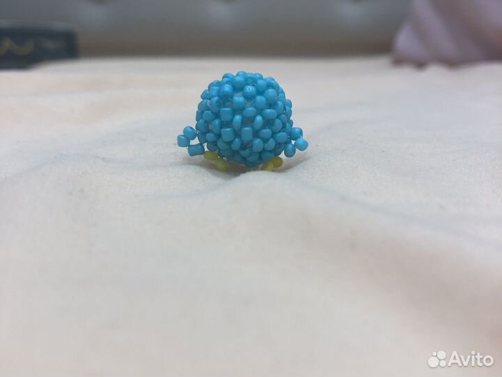 Попугай из бисера