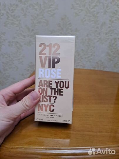 Духи carolina herrera 212 VIP rose