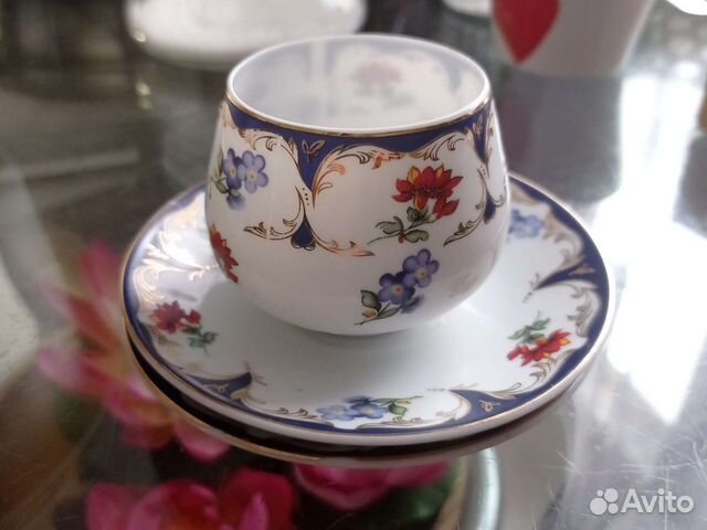 Кофейная чашка с блюдцем фарфор