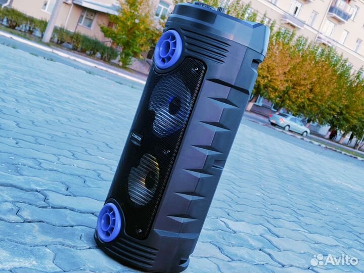 Музыкальная колонка с блютузом