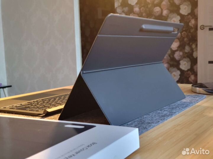 Samsung Book Cover Keyboard для tab s8 ultra