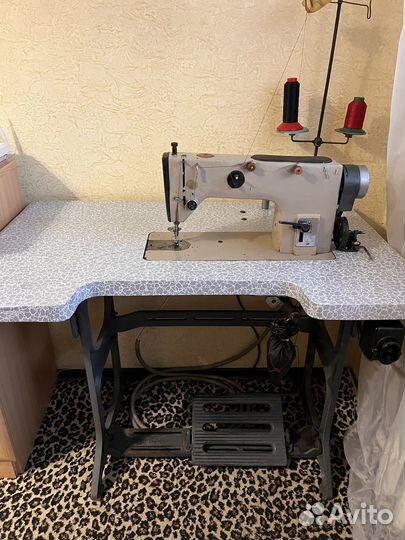 Швейная машинка