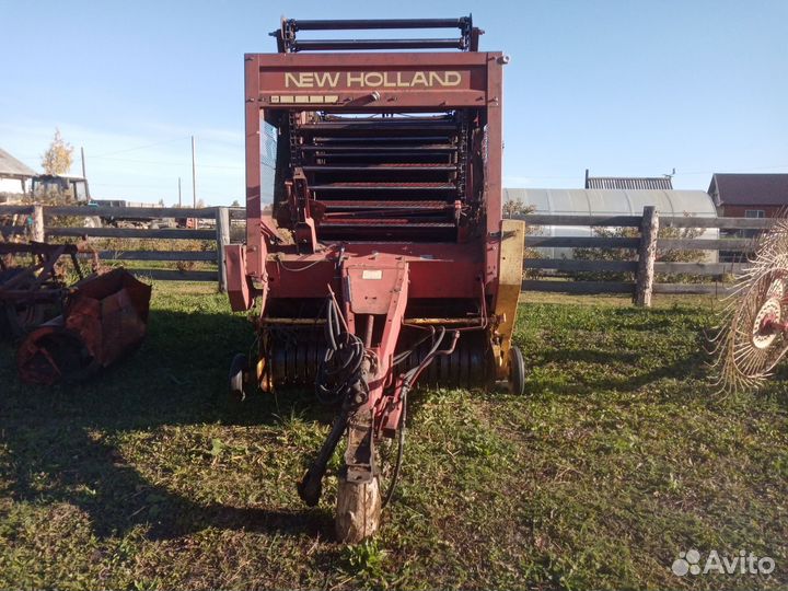 Пресс-подборщик New Holland 848, 2000