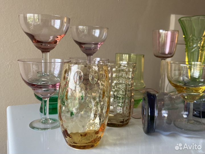 Бокалы/фужеры из цветного стекла