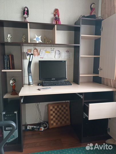 Компьютерный стол