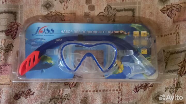 Водолазная маска и трубка