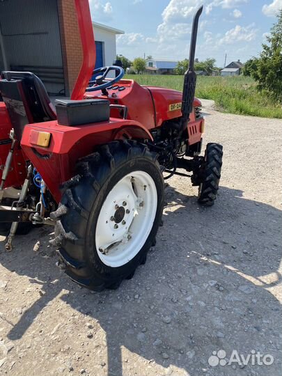 Трактор DONGFENG DF-244, 2013