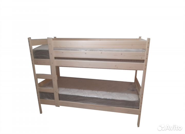 Кровать детская двухъярусная из массива
