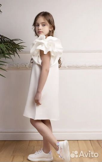 Платье белое для девочки 134