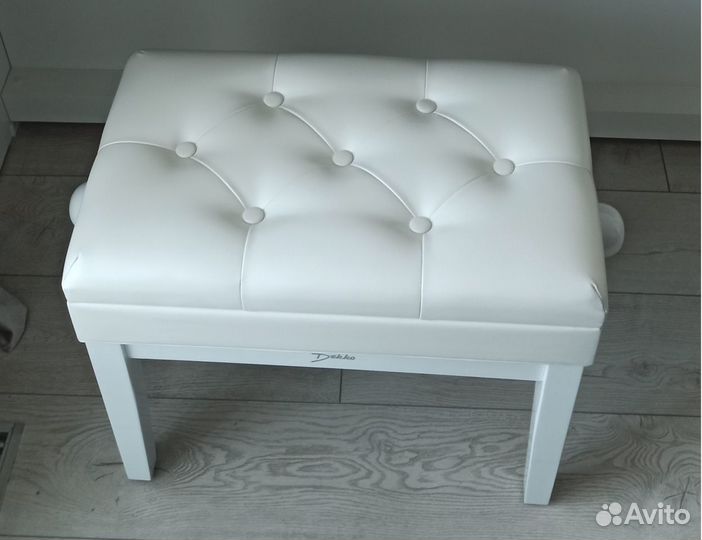 Банкетка для фортепиано, новая