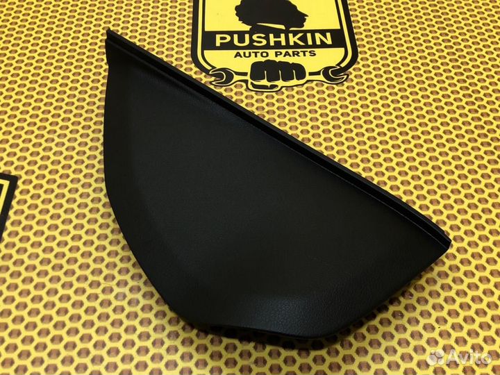 Накладка торпедо торцевая левая Hyundai I30 PD