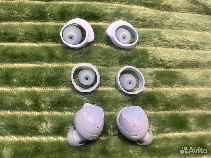 Беспроводные наушники samsung buds plus