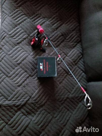 Зимняя удочка и катушка для ловли судака