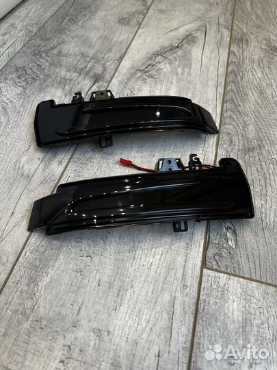 Динамические поворотники Mercedes w204/212/176