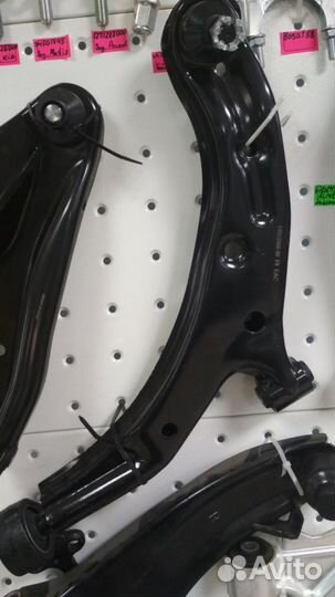 Рычаг передний almera