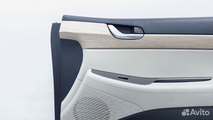 Б/У Обшивка двери Состояние хорошее, оригинал