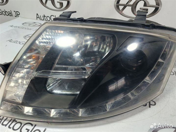 Фара левая Audi TT