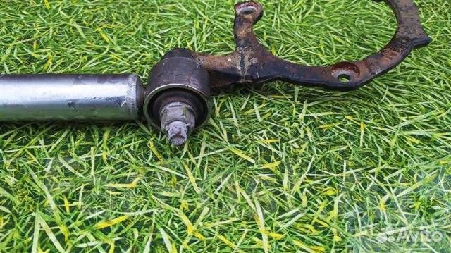 Распорка Toyota Corolla Fielder E120 перед, верх