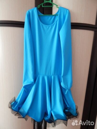 Продам платье для бальных танцев на рост 135-148