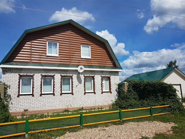 Дом 200 м² на участке 40 сот.