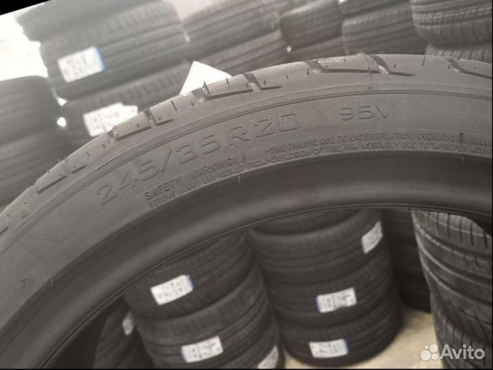 Triangle TR968 245/35 R20 95V