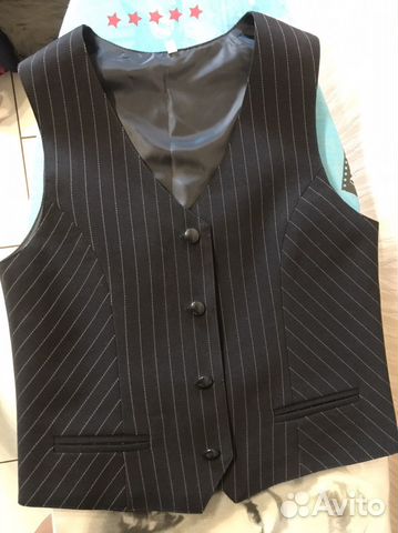 Жилетка школьная новая, черная в узкую полоску