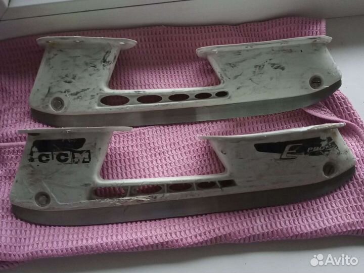 Стаканы с лезвиями