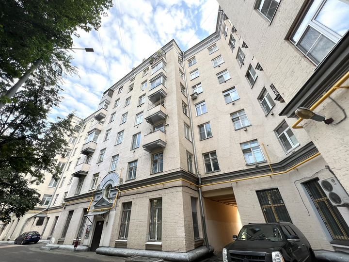 2-к. квартира, 56 м², 3/6 эт.