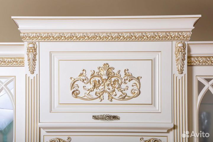 Кухонный гарнитур Ариана бежевая/золото