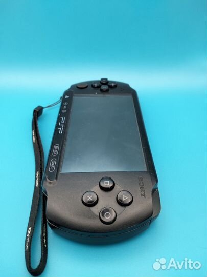 Sony PSP e1008 прошита, карта памяти 64gb