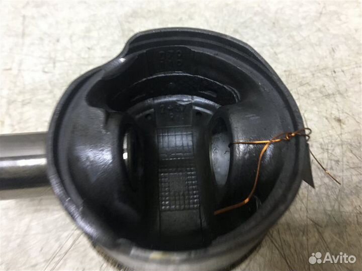 Поршень Volkswagen Transporter T4 (1991-2003)