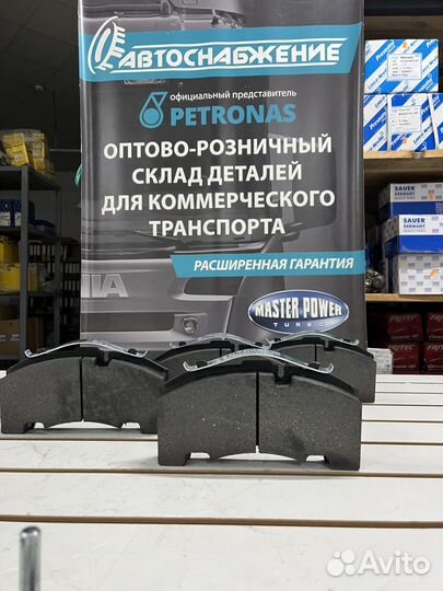 Колодки Schmitz с осями BPW с суп. knorr SB4309T